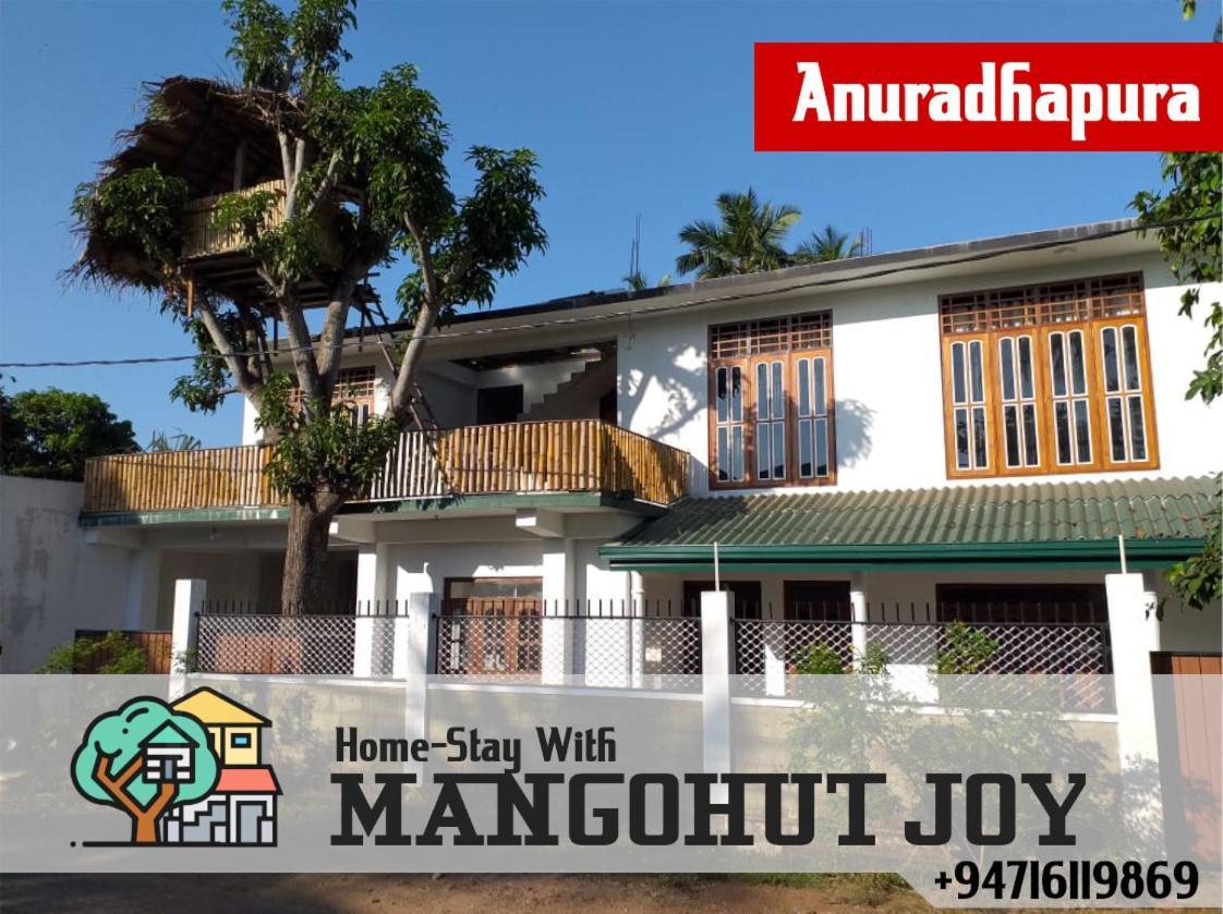 Mangohut Joy Anuradhapura Bagian luar foto